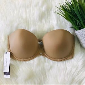 Calvin Klein Glamour Strapless Push-up Bra